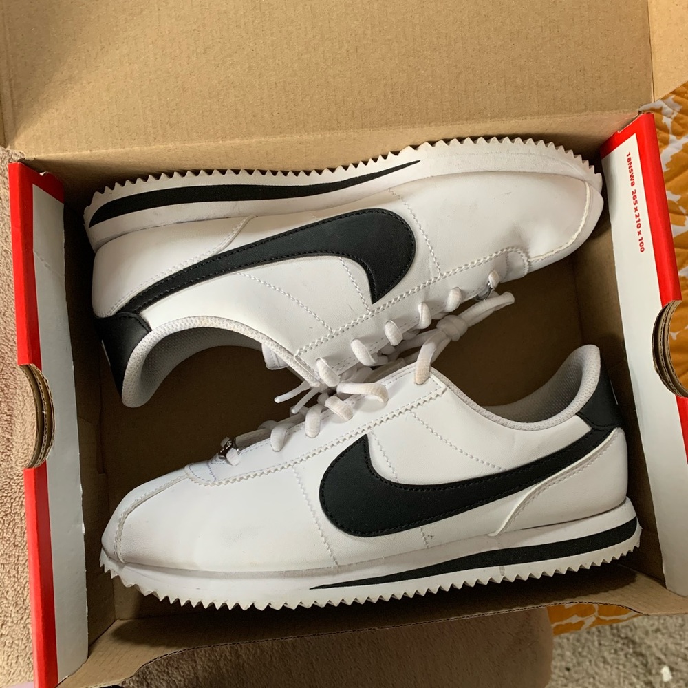 COPY - Nike Cortez